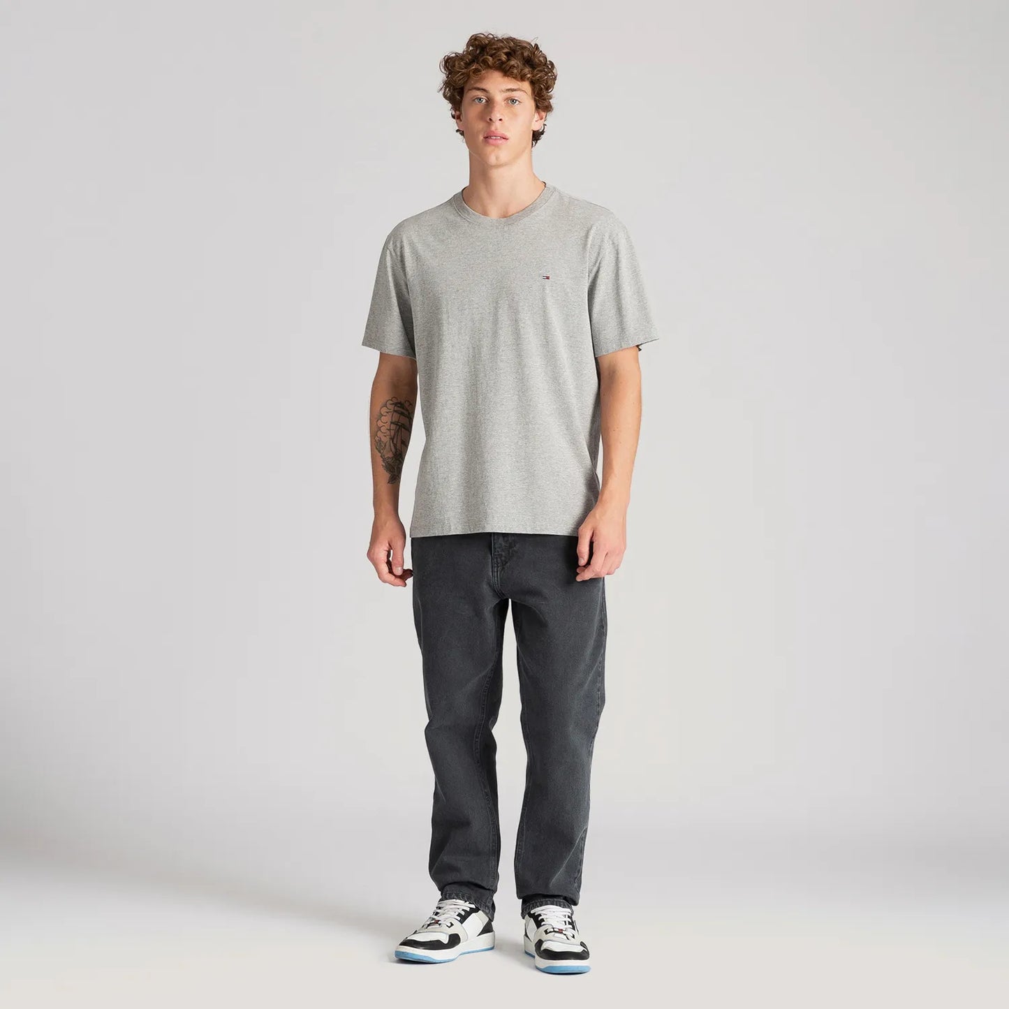 Classic Slim C-Neck T-Shirt   - Light Gray